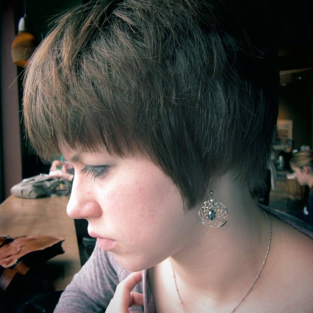 Meet your Posher, Catherine